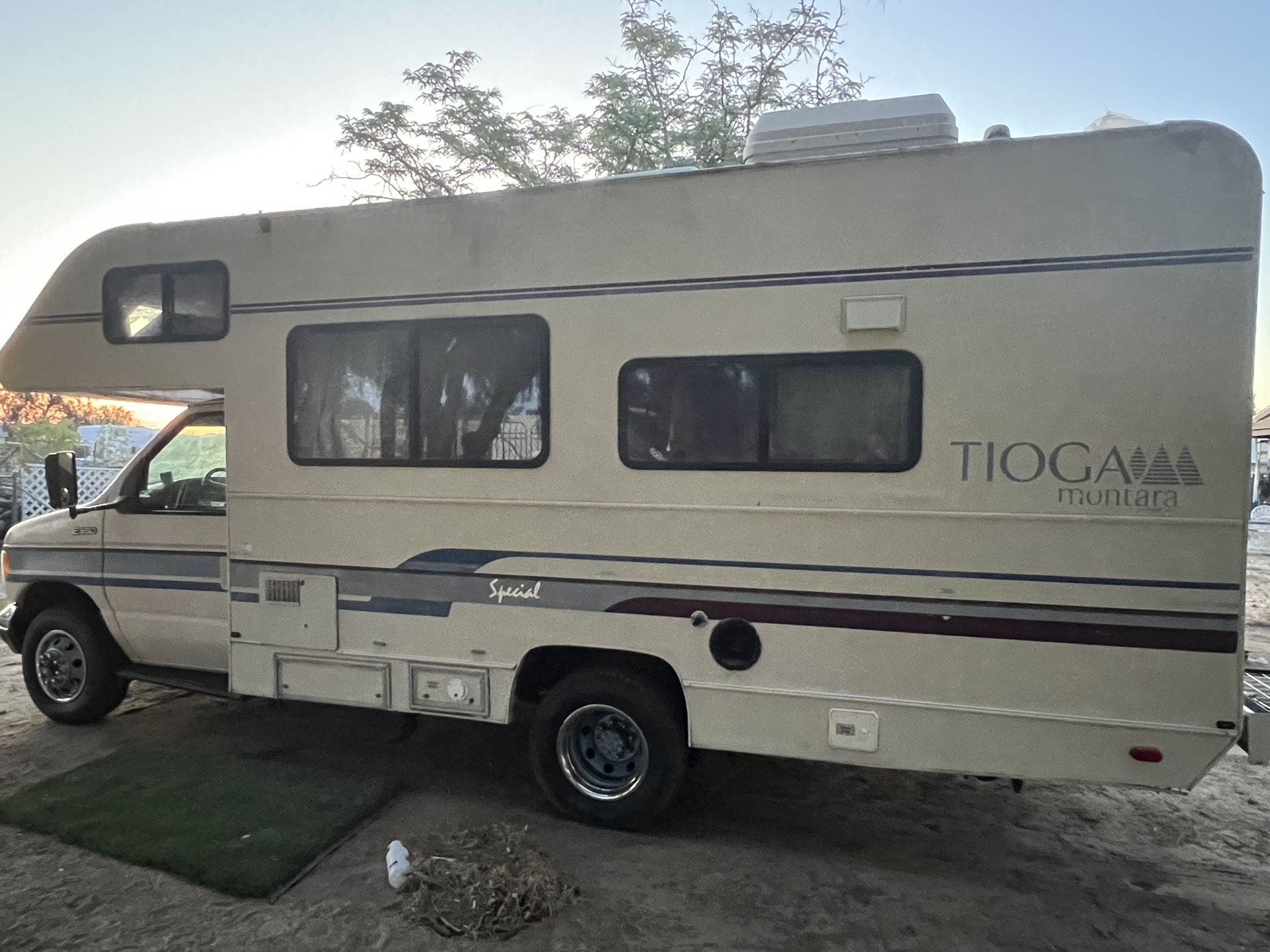 Ford RV Motor Home Tioga