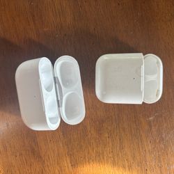 AirPod Cases (used)