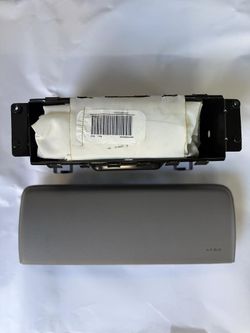 10399600 | 2003 - 2007 Chevrolet / GMC / Cadillac Instrument Panel Airbag