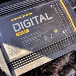 Minn Kota MK210D Battery Charger