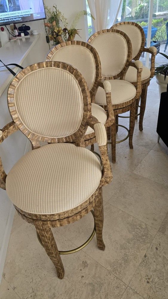 4 Bar Stools