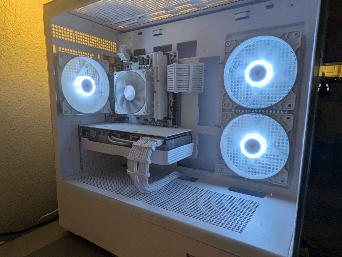 Gaming Desktop + Keyboard & Mouse 