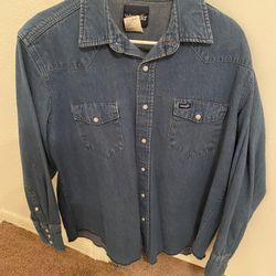 Levi wrangler shirt, extra large