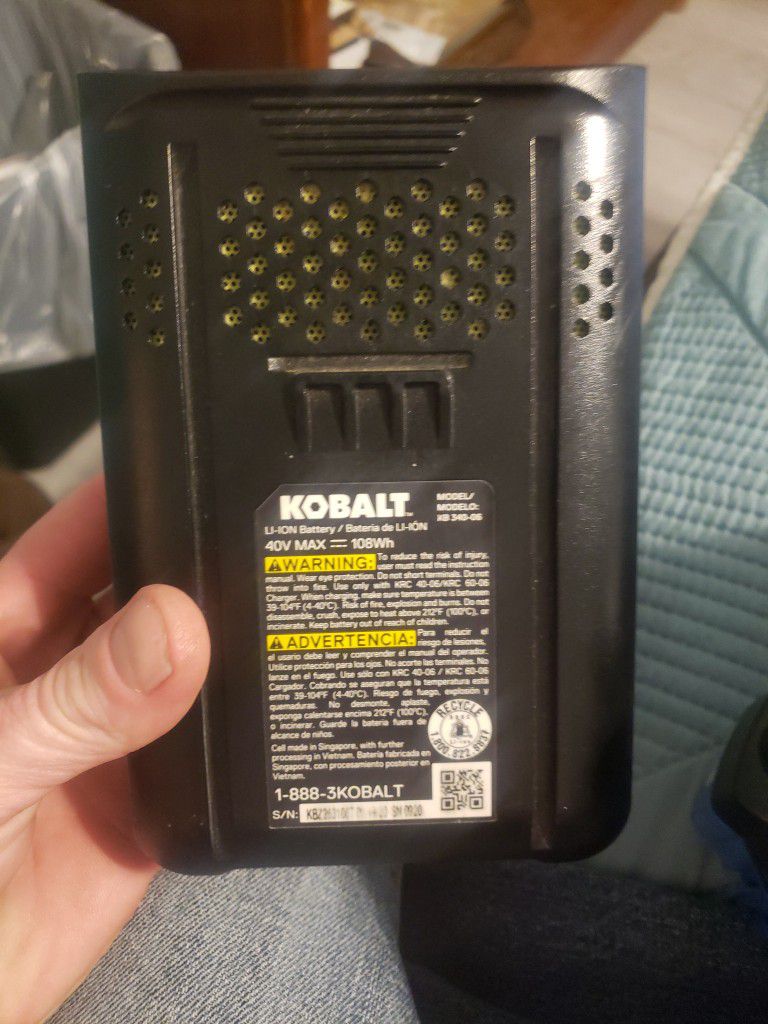 Kobalt 40 V Lithium Battery With Charger