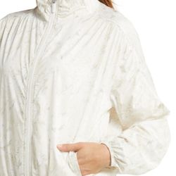 ZELLA Rec Room Floral Print Jacket in White- Grey Spindrift Print
