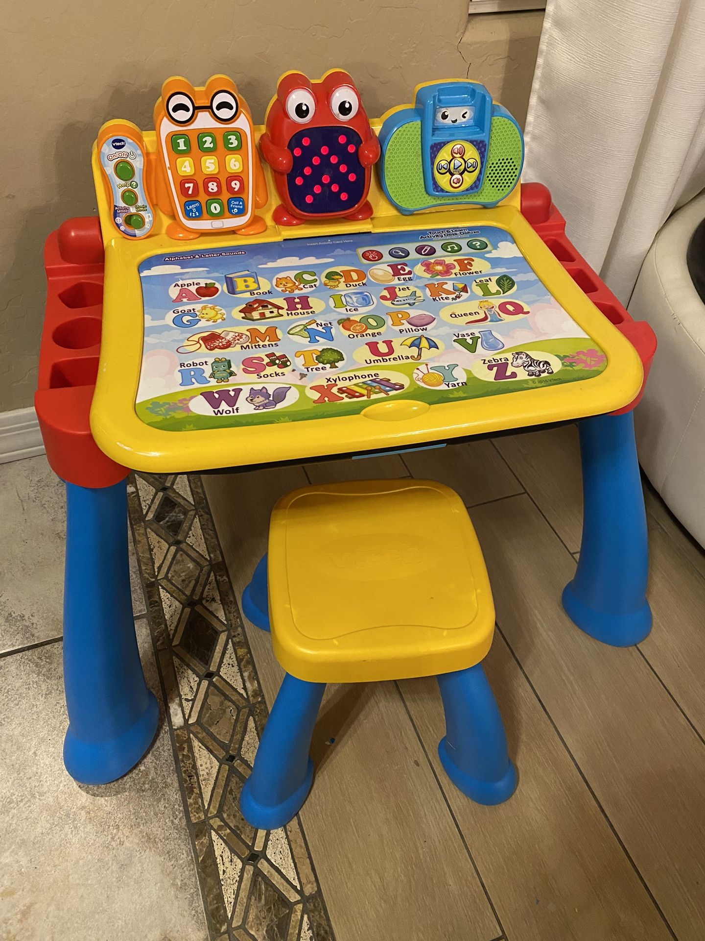 activity desk vtech