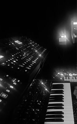 Analog 4 Elektron synth