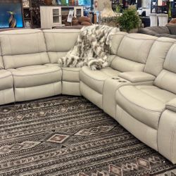 Power Recliner Sectional 