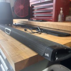 Polk Magnifi Max Soundbar And Subwoofer 
