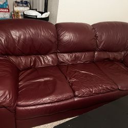 200$ Red leather 3 seat sofa! 