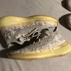 Yeezy 380 Alien