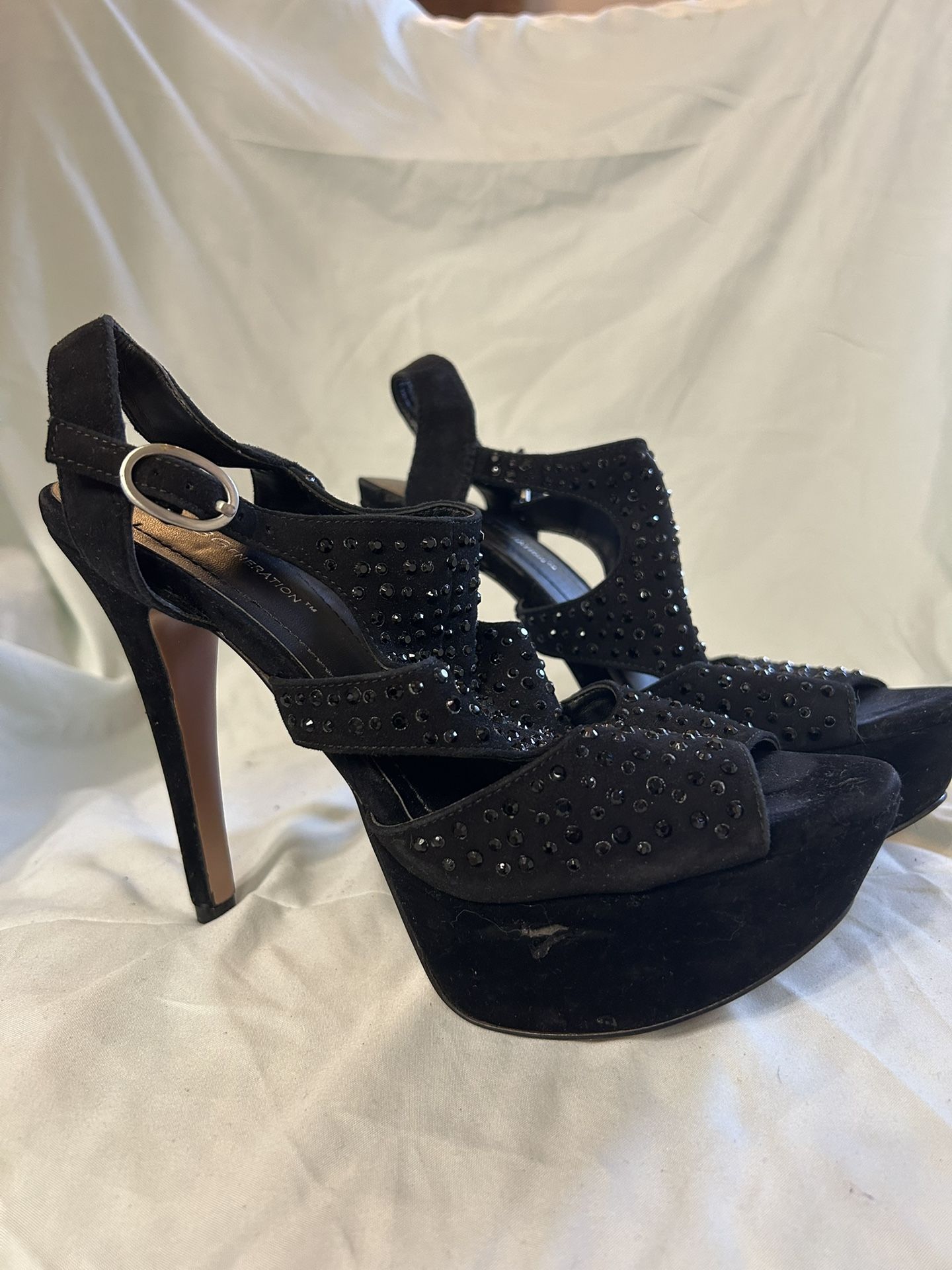 BCBGGENERATION Size 7.5 Rhinestone Slingback Heels 