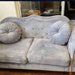 Living Set    MOVING SALE-