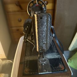 Singer Sewing Machine