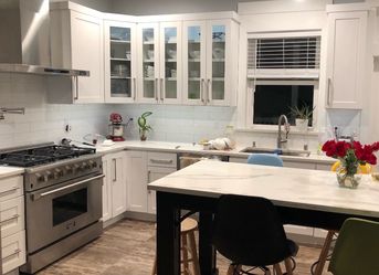 White Shaker Style Kitchen Cabinet Set