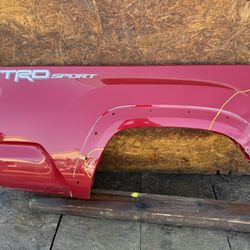 2016-2023 TOYOTA TACOMA BEDSIDE DRIVER  SIDE- L  SIDE  OEM