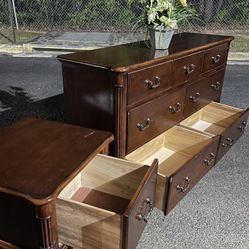 Quality Solid Wood Set Long Dresser, Big Drawers, Big Nightstand Drawers Sliding Smoothly Great Conditipn