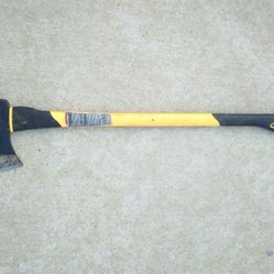 Rockforge 3 1/2 Lb Single Bit Fiberglass Handle Axe 