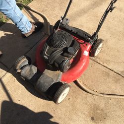 Lawnmower 