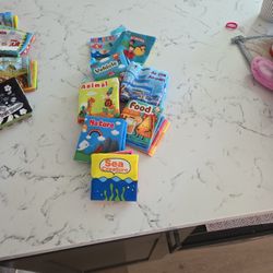 8 BABY CRINKLE SOFT BOOKS EXC COND. SEE DESCRIPTION 