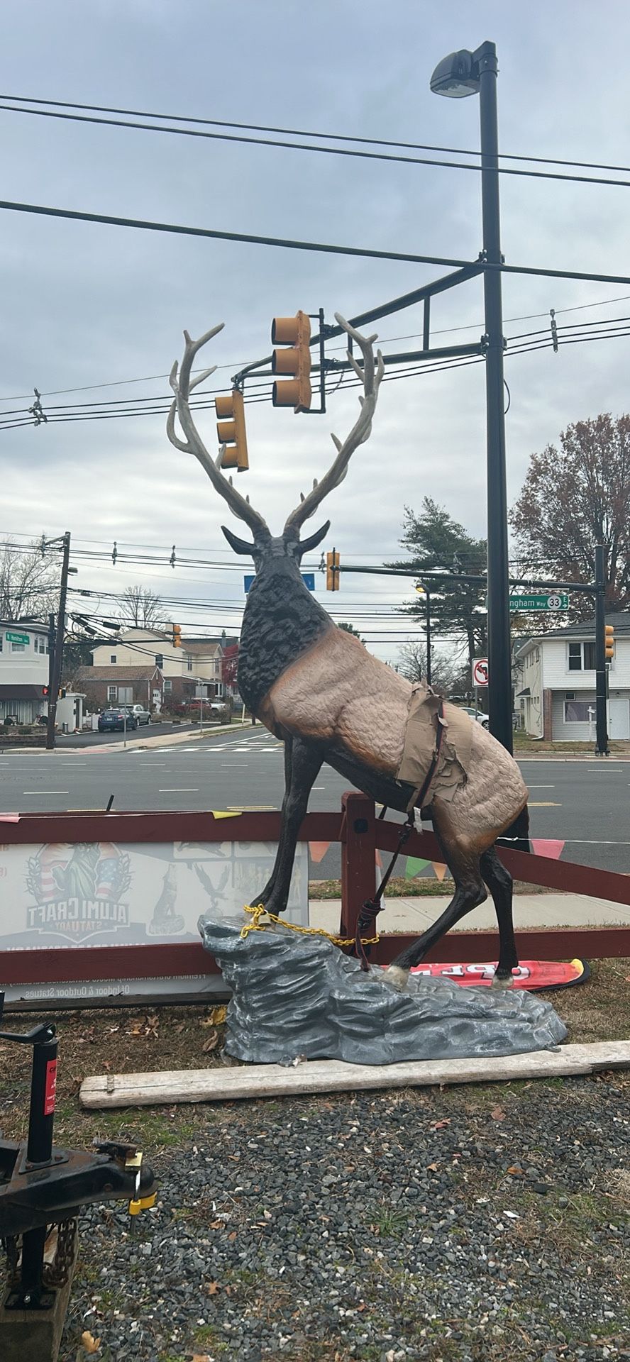 ELK FACING RIGHT ALUMINUM STATUE