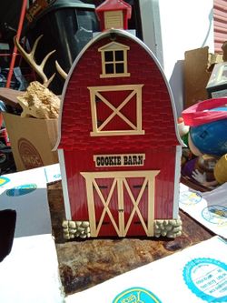 Green Acres theme cookie barn