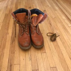 Vintage Timberlands - Size 7.5 Women’s/5.5 Men’s 