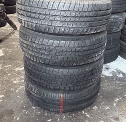 235 65 17 Michelin Defender Set of 4 Used