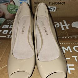 Dirty Laundry Peep Toe Women's Pumps
