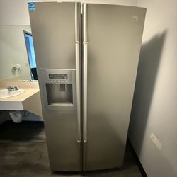LG side by side refrigerator