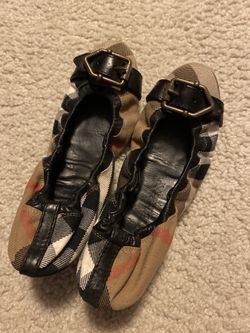 Burberry flats