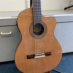 Manuel Rodriguez y Hijos Acoustic Electric Classical Guitar