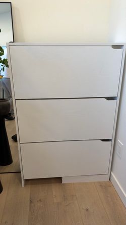 Shoe cabinet
