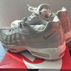 Size 9 Air Max 95