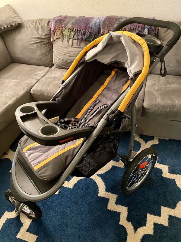 Graco Jogging Stroller for Sale in West Covina, CA OfferUp