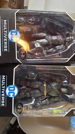 Dc Mcfarlane Batman and Superman platinum