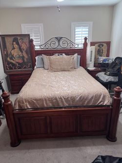 Queen size solid wood  Bed Frame