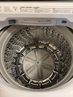 Washing machine in excellent condition.