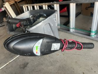 ONLY USED 2x INTEX 12 V Electric trolling boat motor