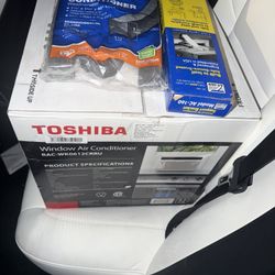 6,000 BTU 115 Volt Window Air Conditioner Cools 250 sq. ft. with Remote in White