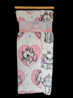The Aristocats "Marie" Reversible Coco Plush Throw 50x70in  - Hearts