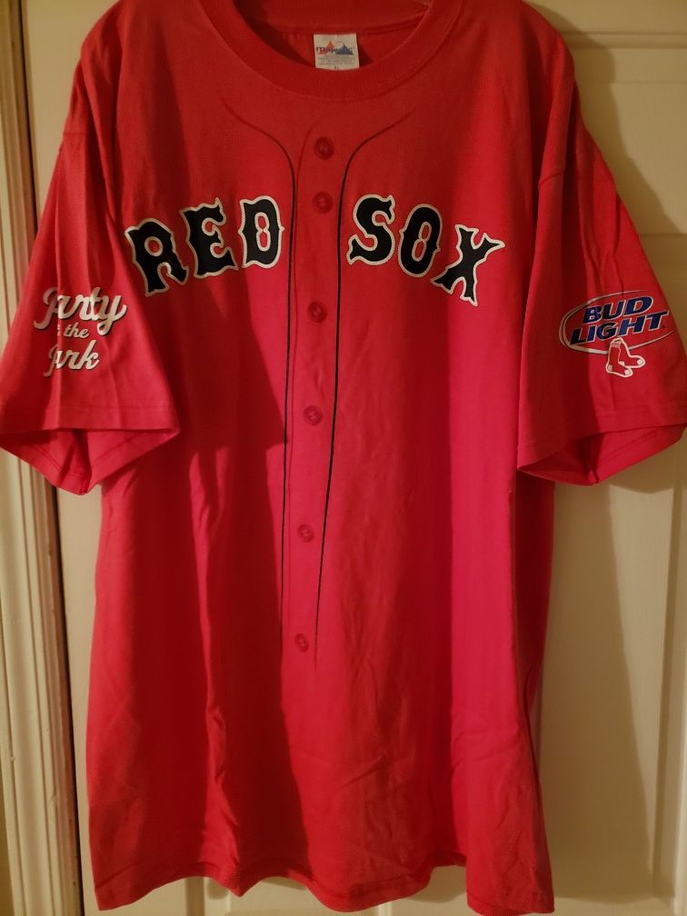 Boston Red Sox Party at the Park Tshirt XL