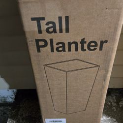 24-Inch Tall Planters Set of 2 for Outdoor and Indoor