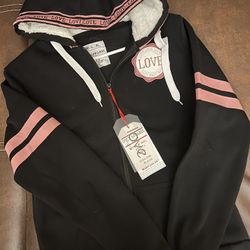 New! DYC Apparel Size M Women’s Hoodie