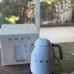 SMEG Electric Kettle Retro-style