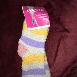 New Ladies Fuzzy Socks 