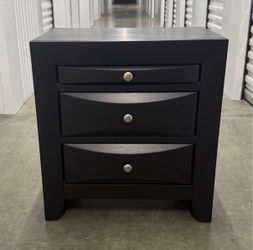 Briana Black Solid Wood Rectangle 2-Drawer Nightstand by Coaster New Condition Retails For Over