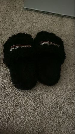 Balanciaga slides