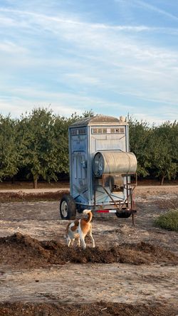 Portable toilet