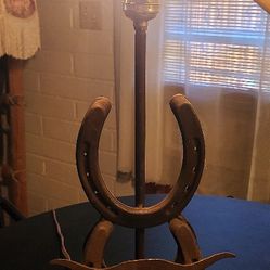 Vintage ‘Hook ‘Em Horns ’ Texas Longhorn Rustic Horshoe Lamp *No Shade*